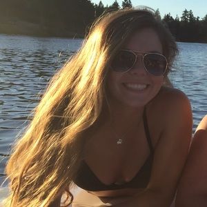 Meet your Posher, Jackie